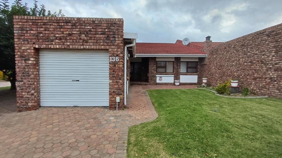 3 Bedroom Property for Sale in Hartenbos Central Western Cape